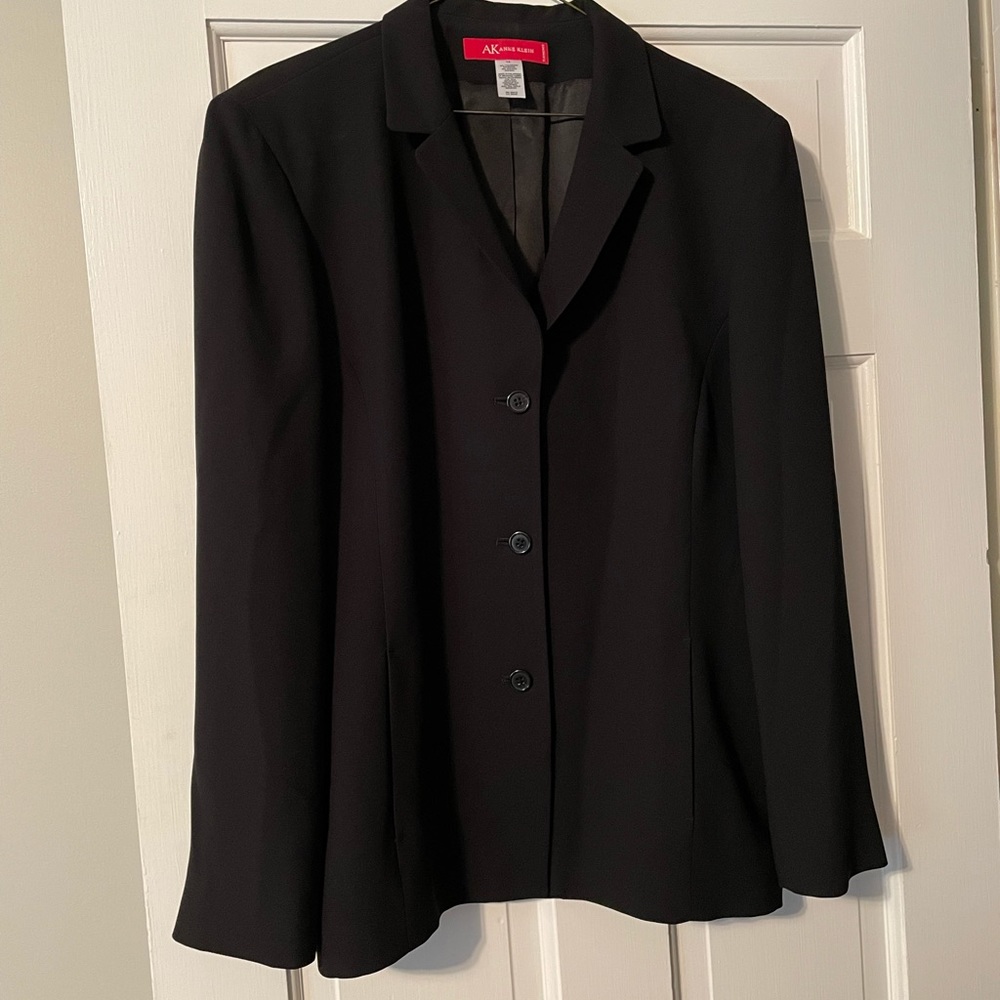 Anne Klein , black, hip length jacket, sz. 14,